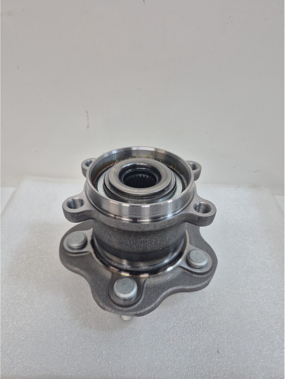 Rear Wheel Hub Bearing Assembly for 2014-2019 Nissan Rogue